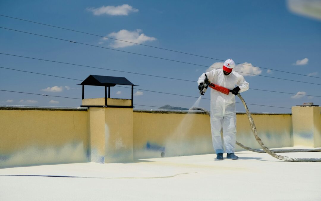 Peut-on combiner isolation et étanchéité ? Une réponse claire pour vos travaux de toiture